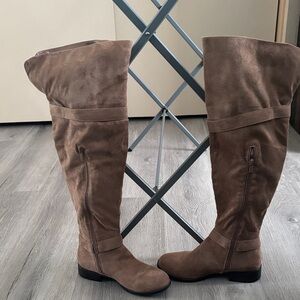 Elegant Tan Over the Knee Boots